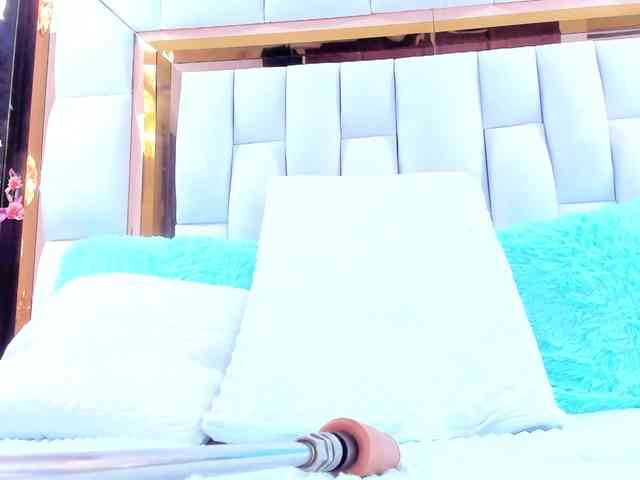 RileySweet webcam