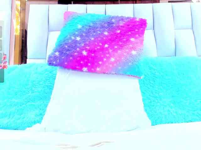 RileySweet webcam