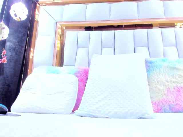 RileySweet webcam