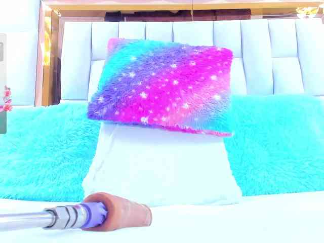 RileySweet webcam