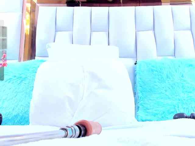 RileySweet webcam