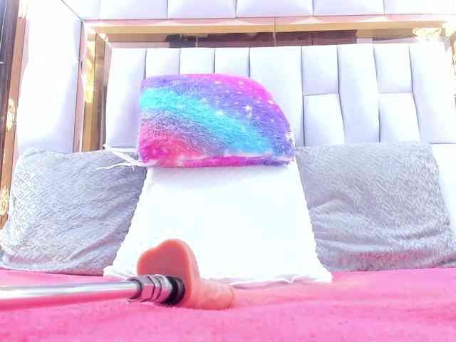 RileySweet webcam