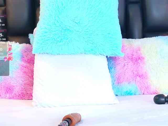 RileySweet webcam
