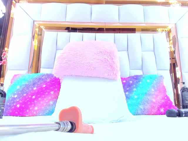RileySweet webcam