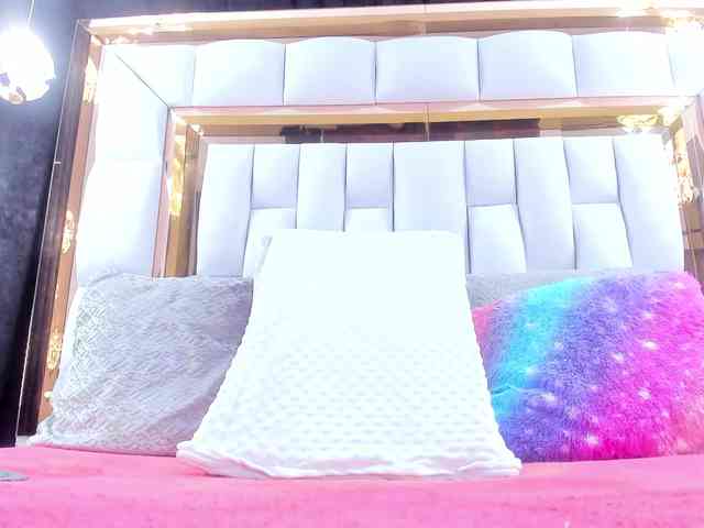 RileySweet webcam