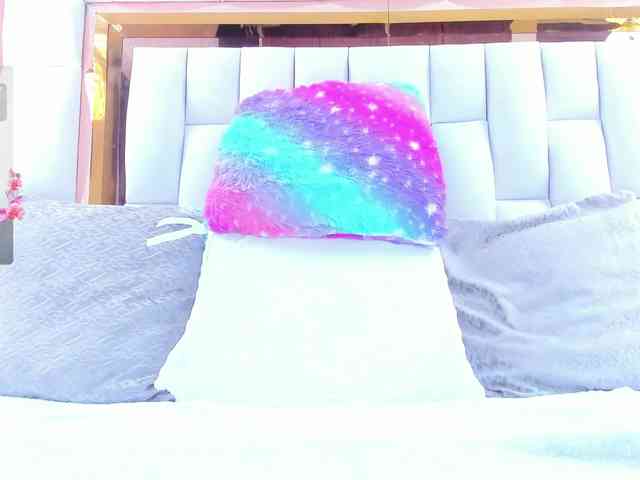 RileySweet webcam