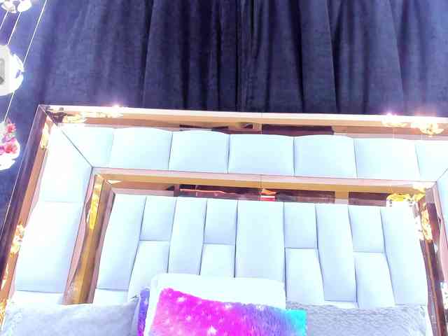 RileySweet webcam