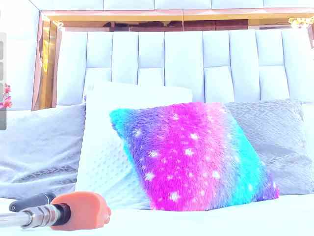 RileySweet webcam
