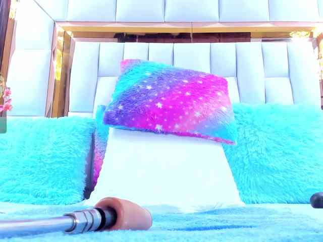 RileySweet webcam