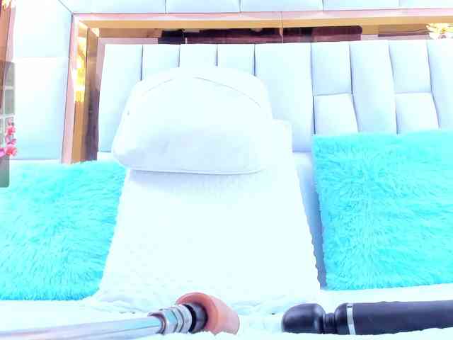 RileySweet webcam