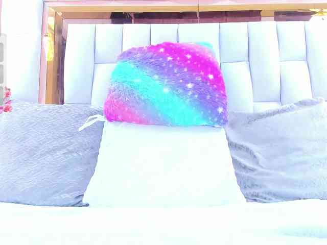 RileySweet webcam