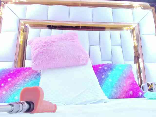 RileySweet webcam