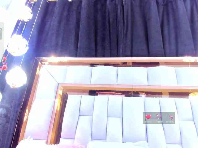RileySweet webcam