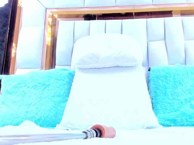 RileySweet webcam