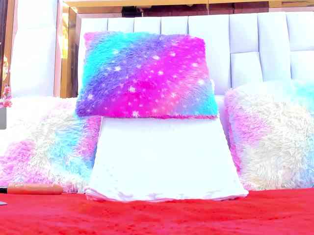 RileySweet webcam