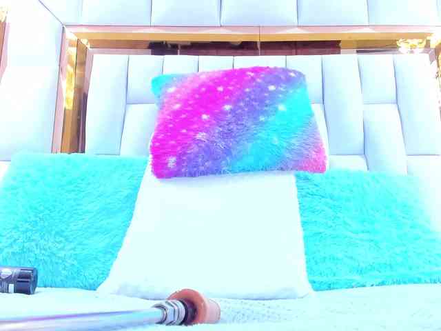 RileySweet webcam