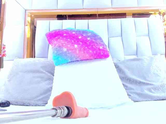 RileySweet webcam