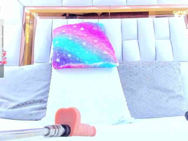 RileySweet webcam