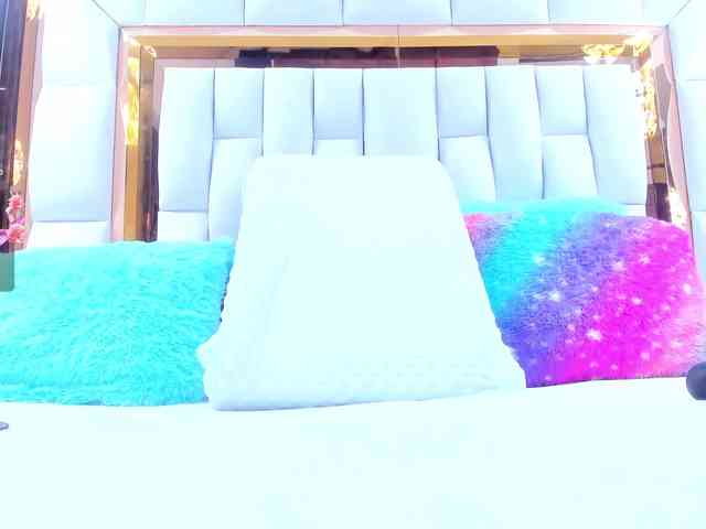 RileySweet webcam