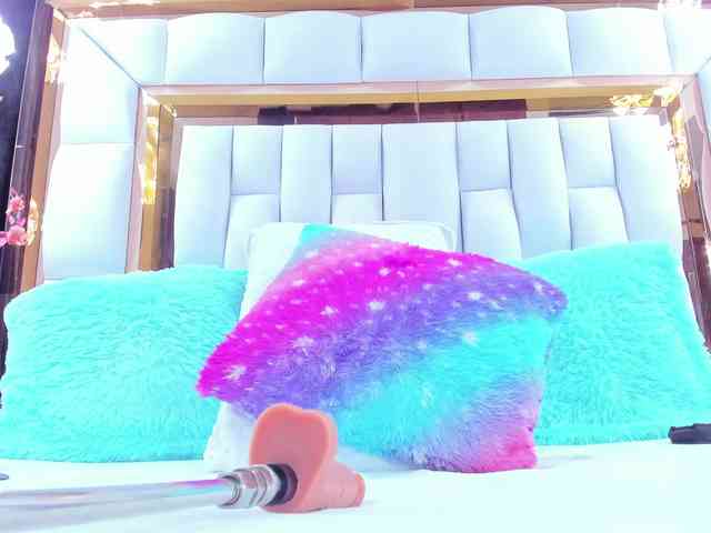 RileySweet webcam