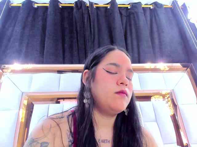 RileySweet webcam