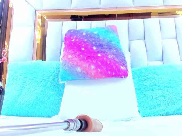 RileySweet webcam