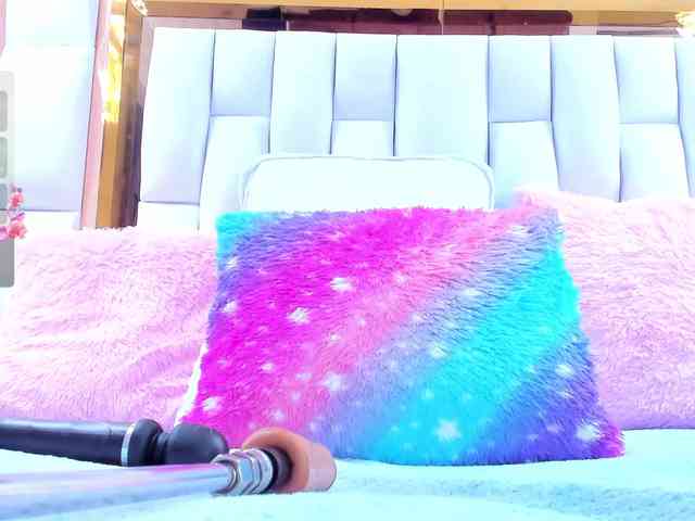 RileySweet webcam