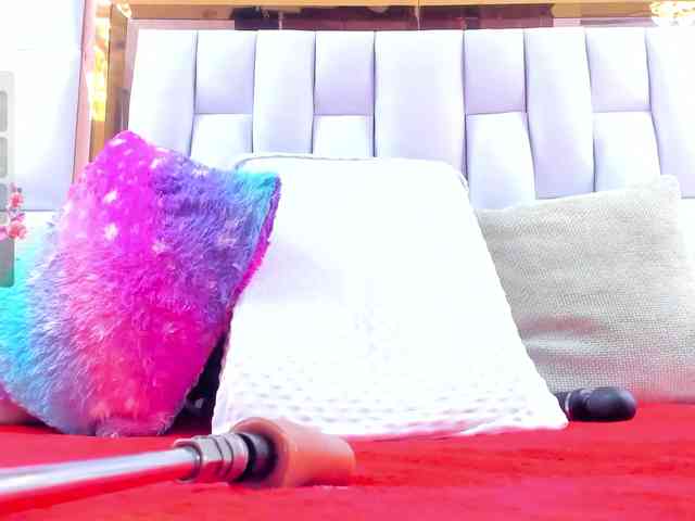 RileySweet webcam