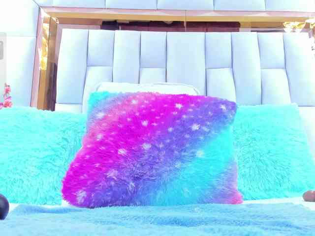 RileySweet webcam