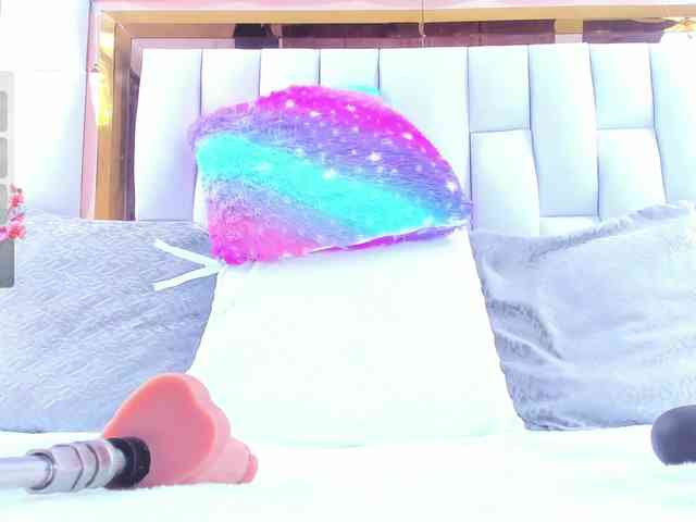RileySweet webcam