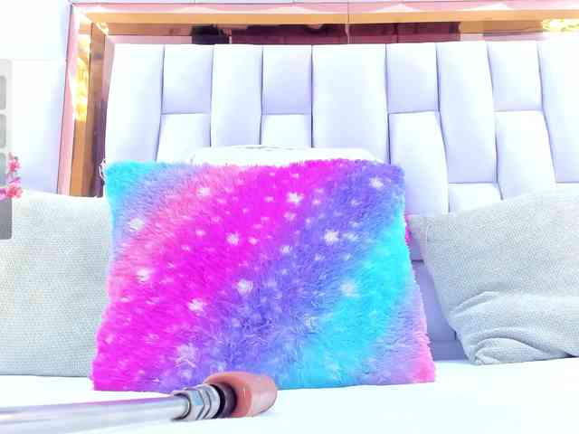 RileySweet webcam