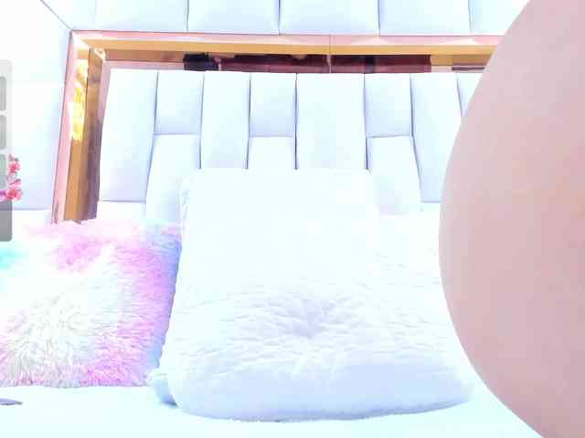 RileySweet webcam
