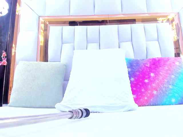 RileySweet webcam