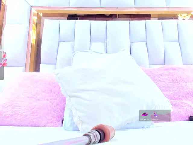 RileySweet webcam
