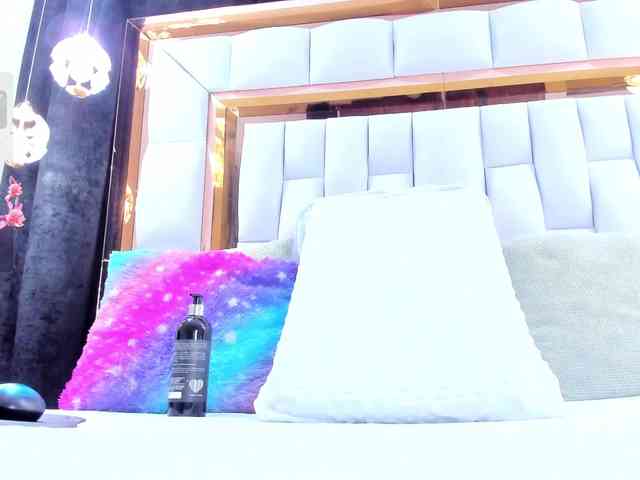 RileySweet webcam