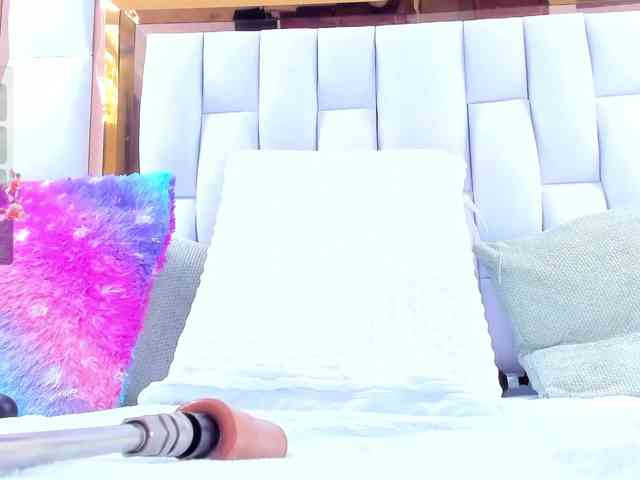 RileySweet webcam
