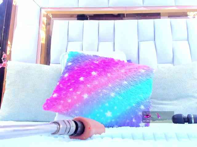 RileySweet webcam