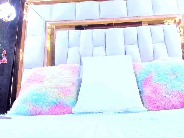 RileySweet webcam