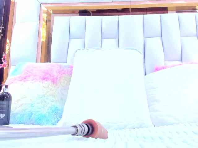 RileySweet webcam
