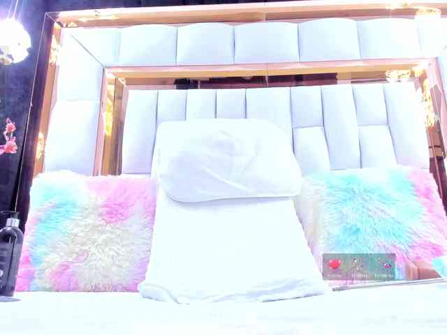RileySweet webcam