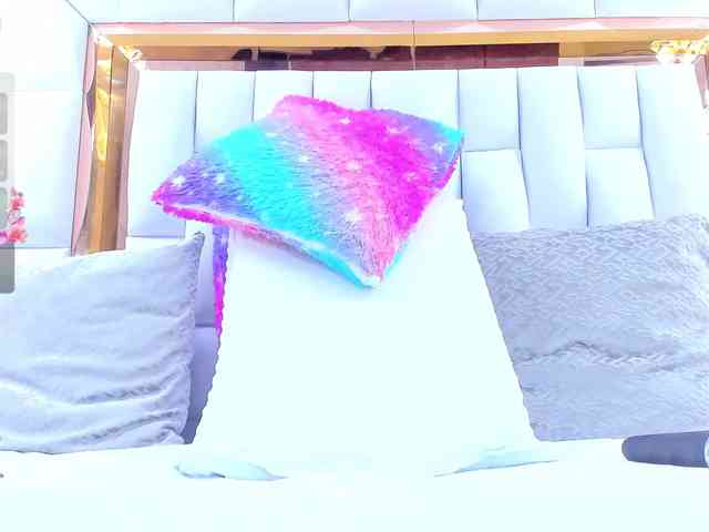 RileySweet webcam
