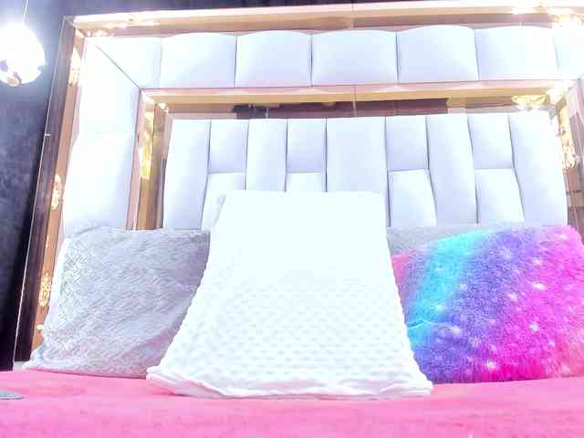 RileySweet webcam