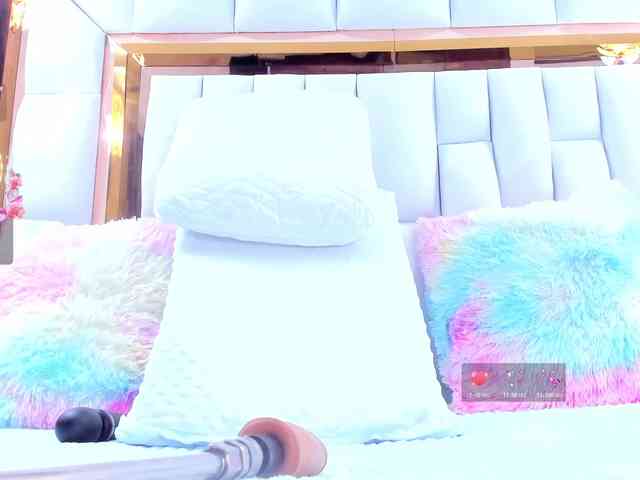 RileySweet webcam