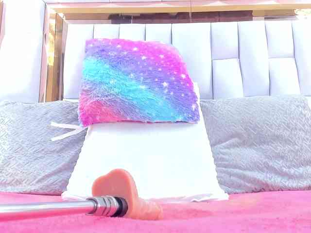 RileySweet webcam