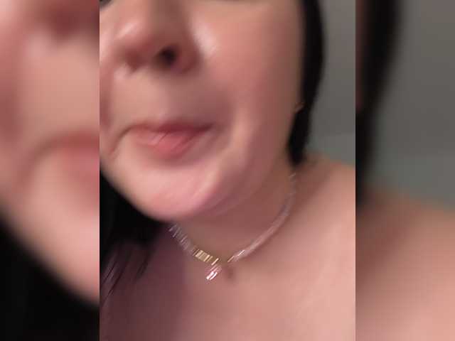Tina-Dolly live cam on BongaCams