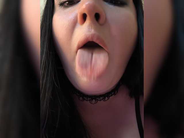 Tina-Dolly live cam on BongaCams