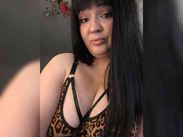 Alina-Milf webcam