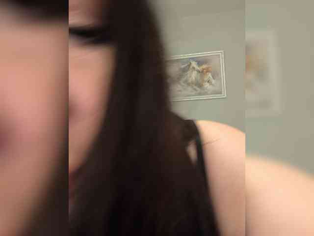 Alina-Milf webcam