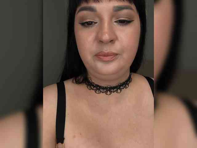 Alina-Milf webcam