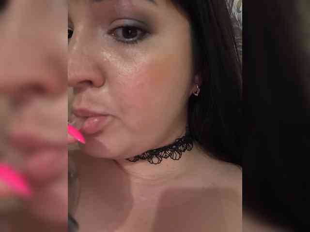 Alina-Milf webcam